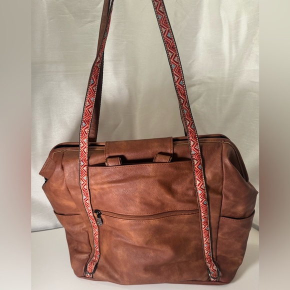 Carson Large Leather Designer Laptop Tote Bag - Picture 2 of 9